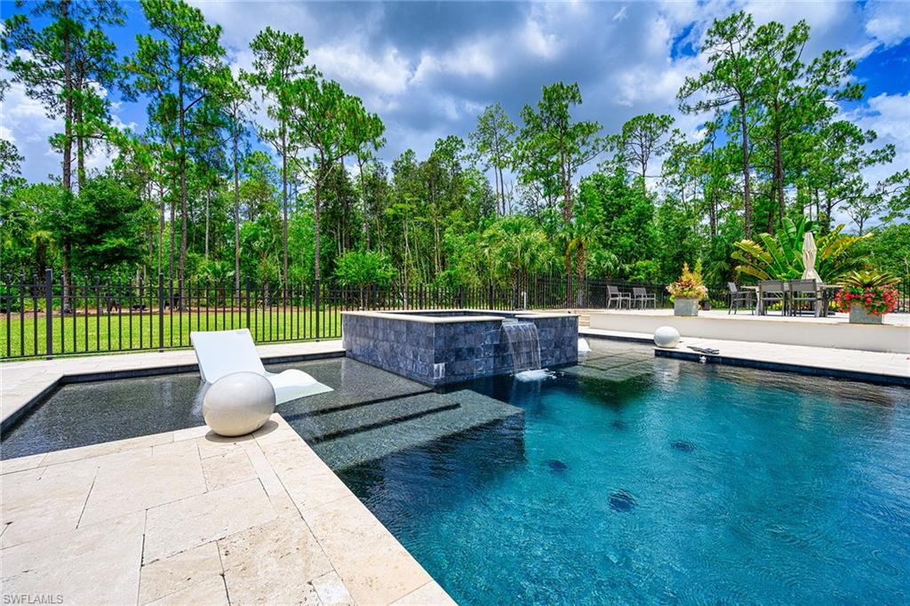 LOGAN WOODS - Residential