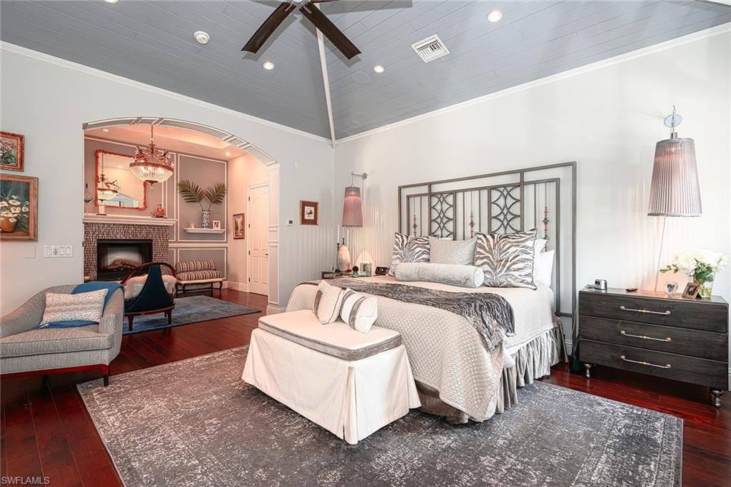 LOGAN WOODS - Residential