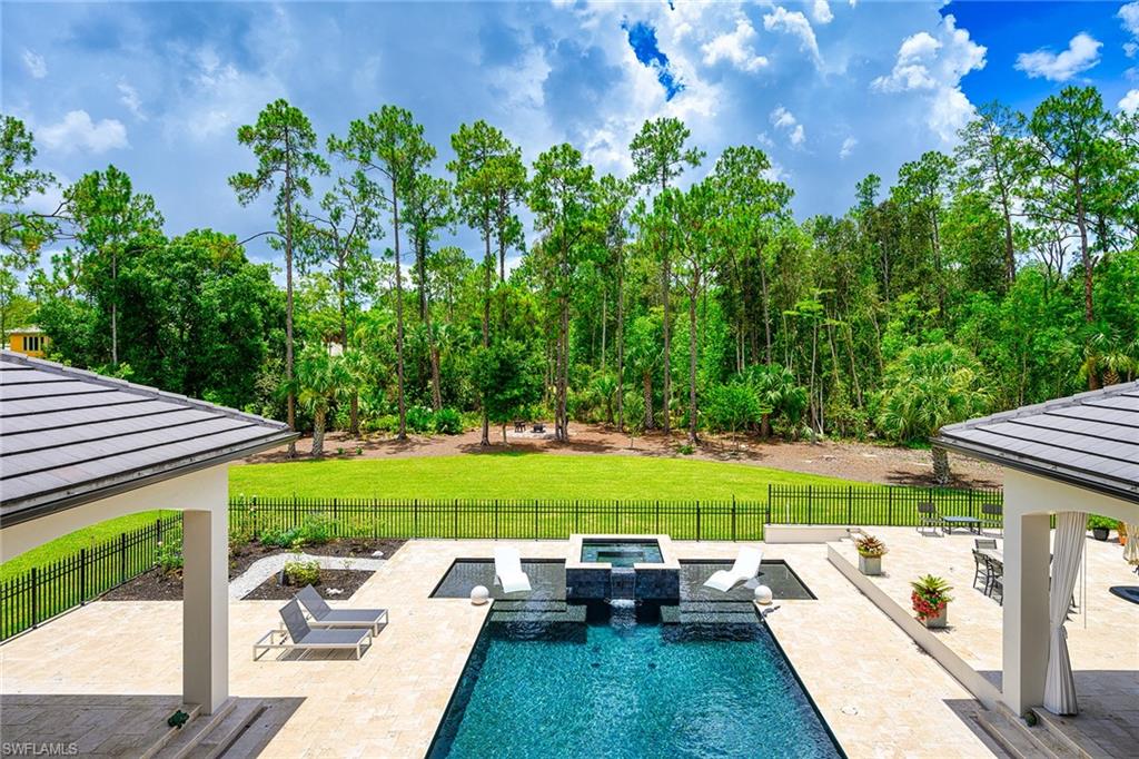 LOGAN WOODS - Residential