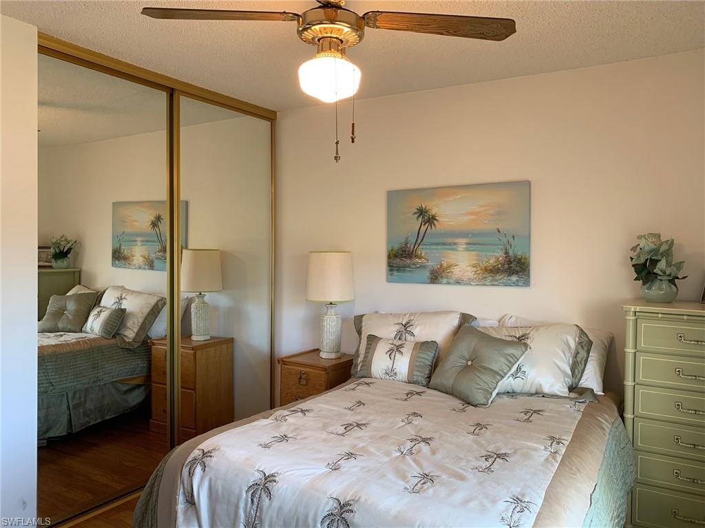 SEVEN LAKES - Residential