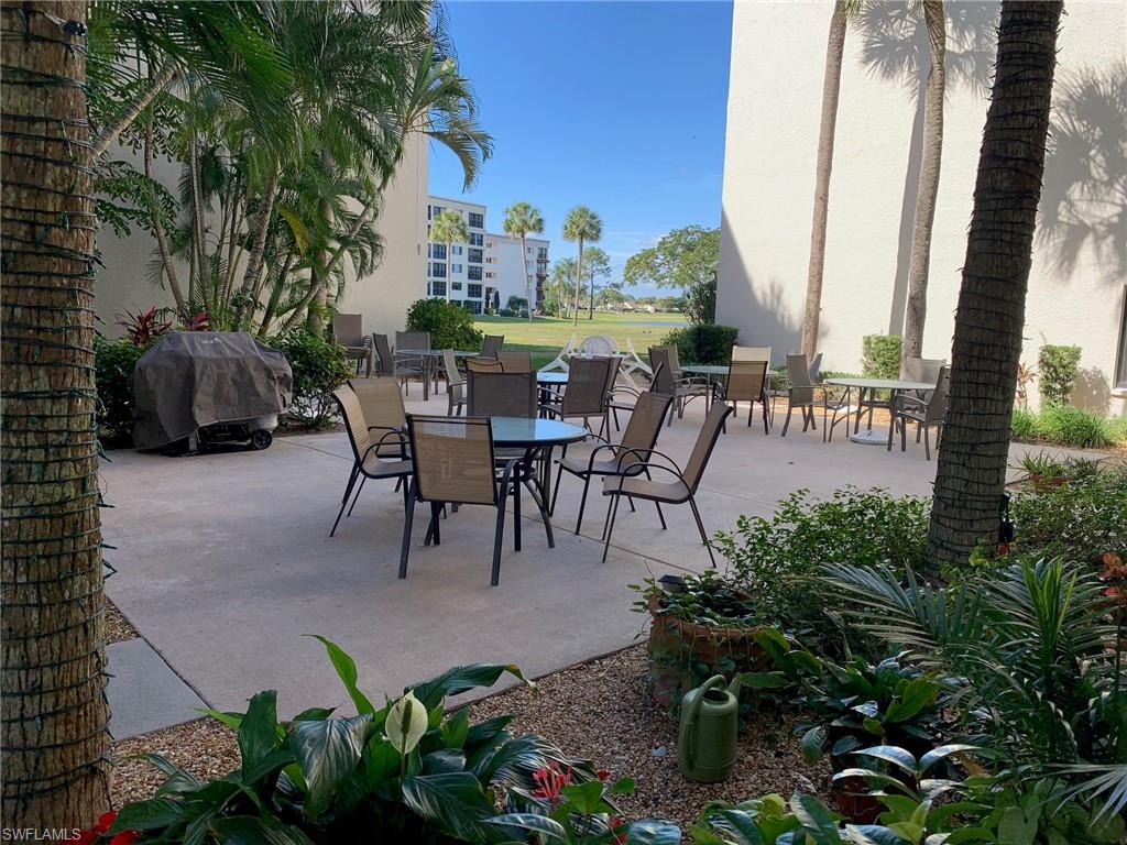 SEVEN LAKES - Residential