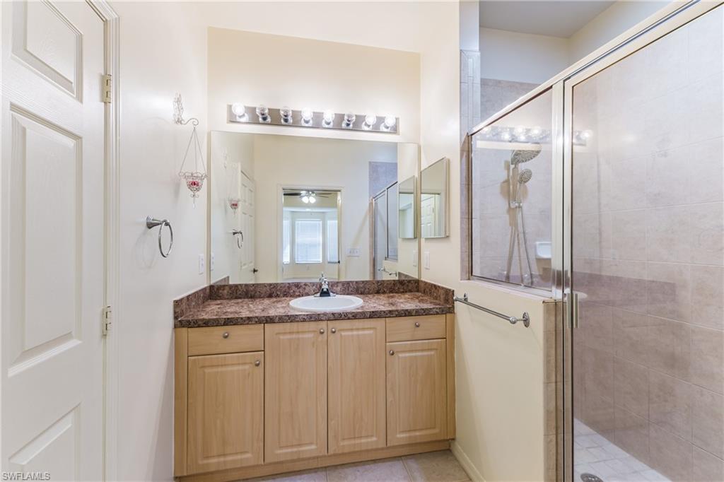 MANDOLIN BAY - Residential Lease