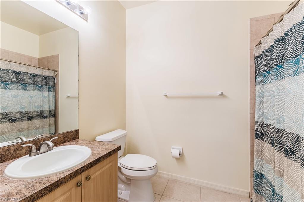 MANDOLIN BAY - Residential Lease