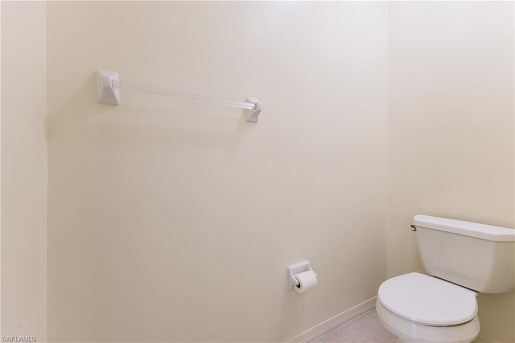 MANDOLIN BAY - Residential Lease