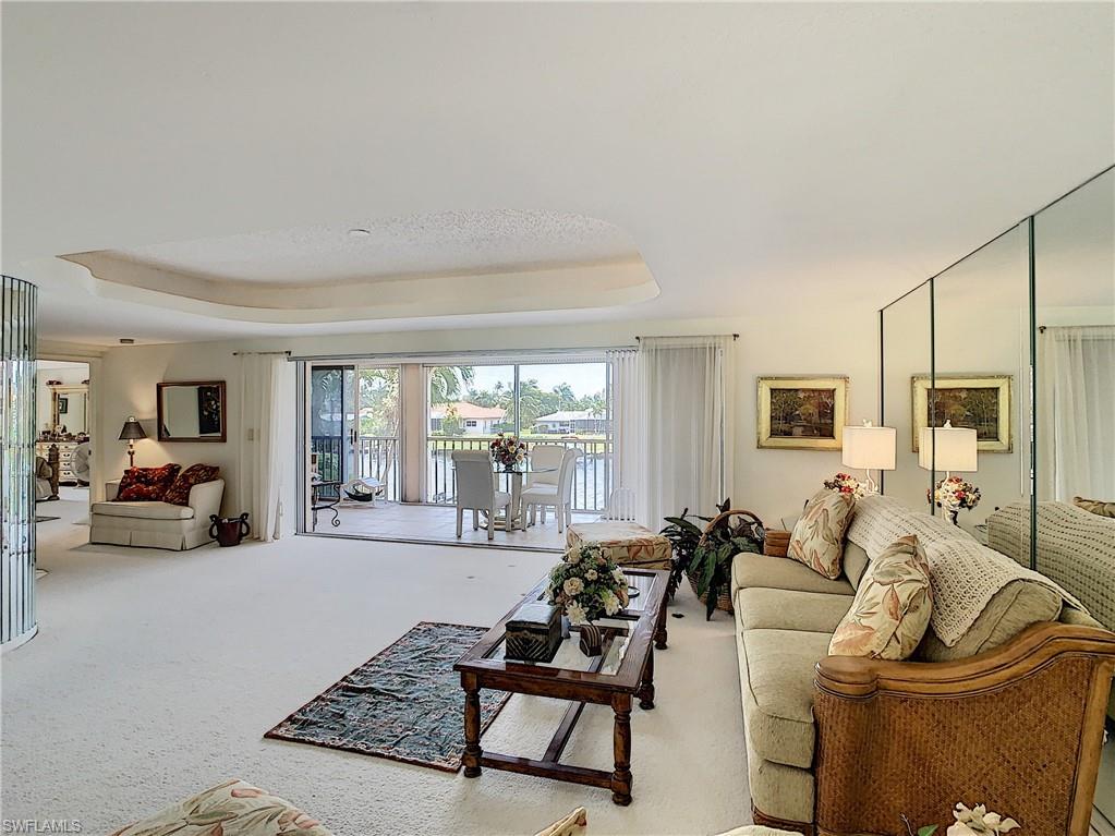 PARKWAY EAST - Residential