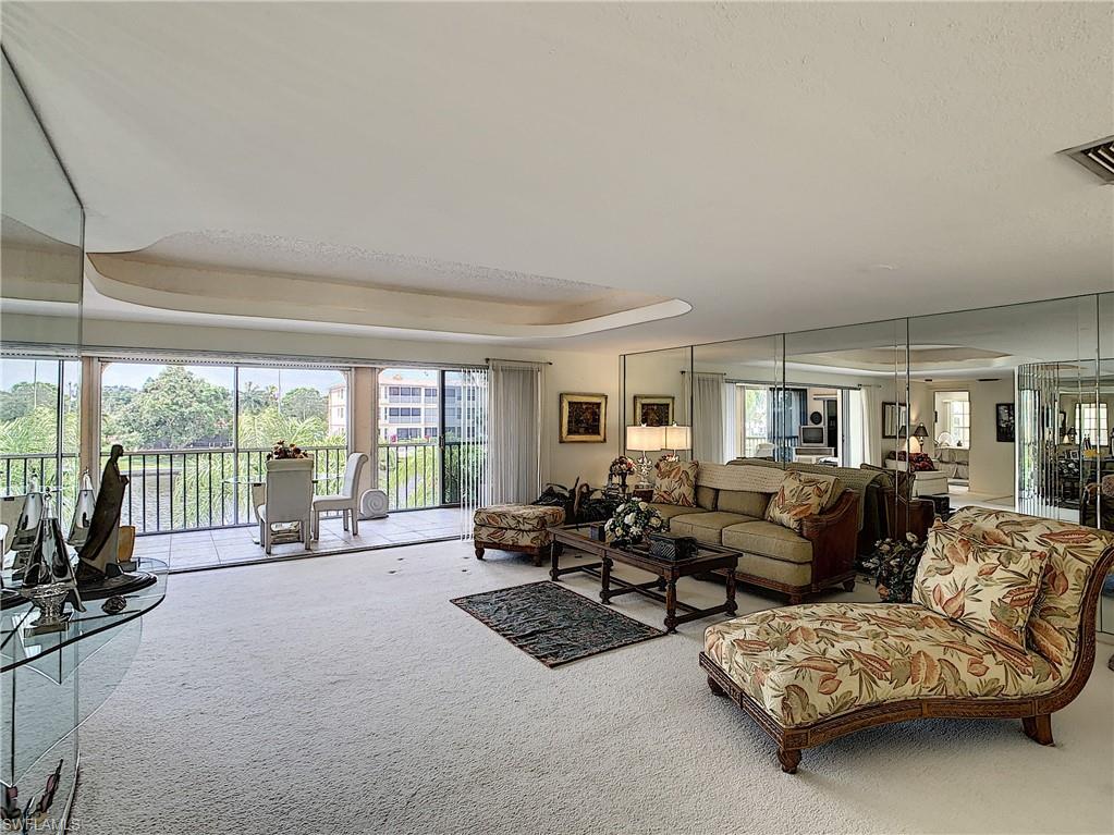 PARKWAY EAST - Residential