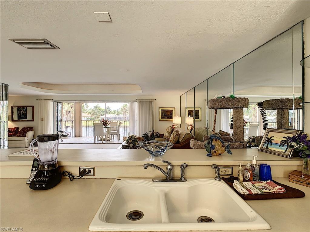 PARKWAY EAST - Residential