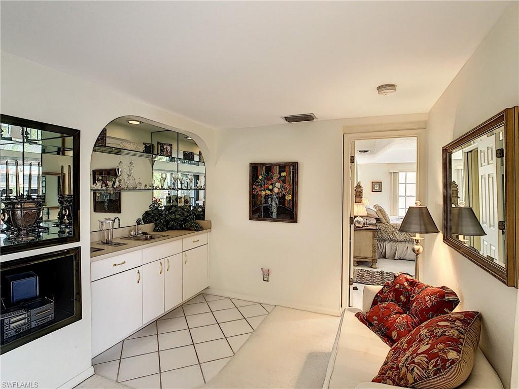 PARKWAY EAST - Residential