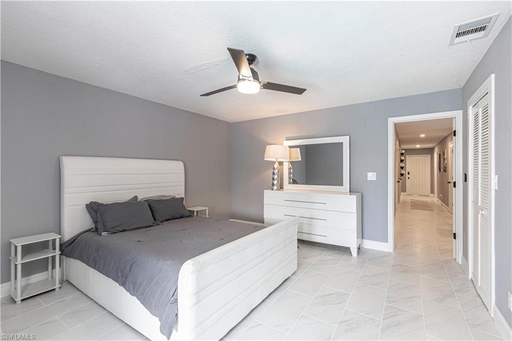 NAPLES PARK - Residential