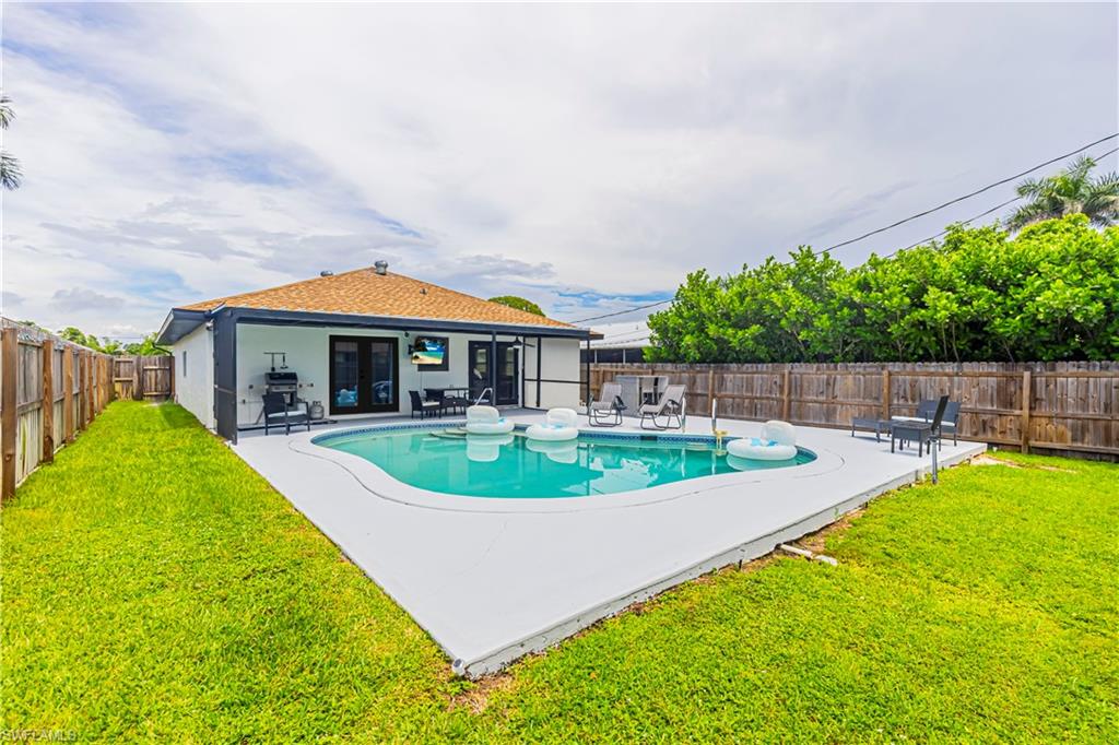 NAPLES PARK - Residential