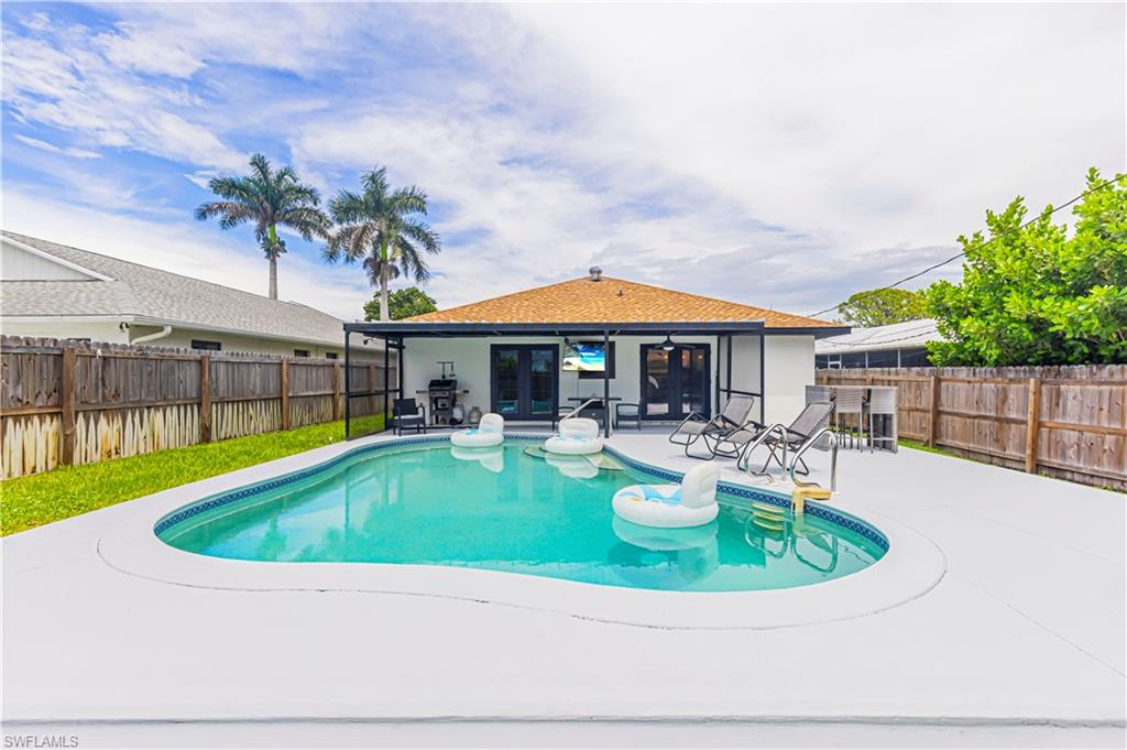 NAPLES PARK - Residential