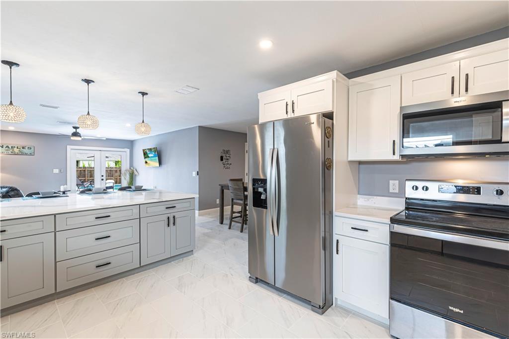 NAPLES PARK - Residential