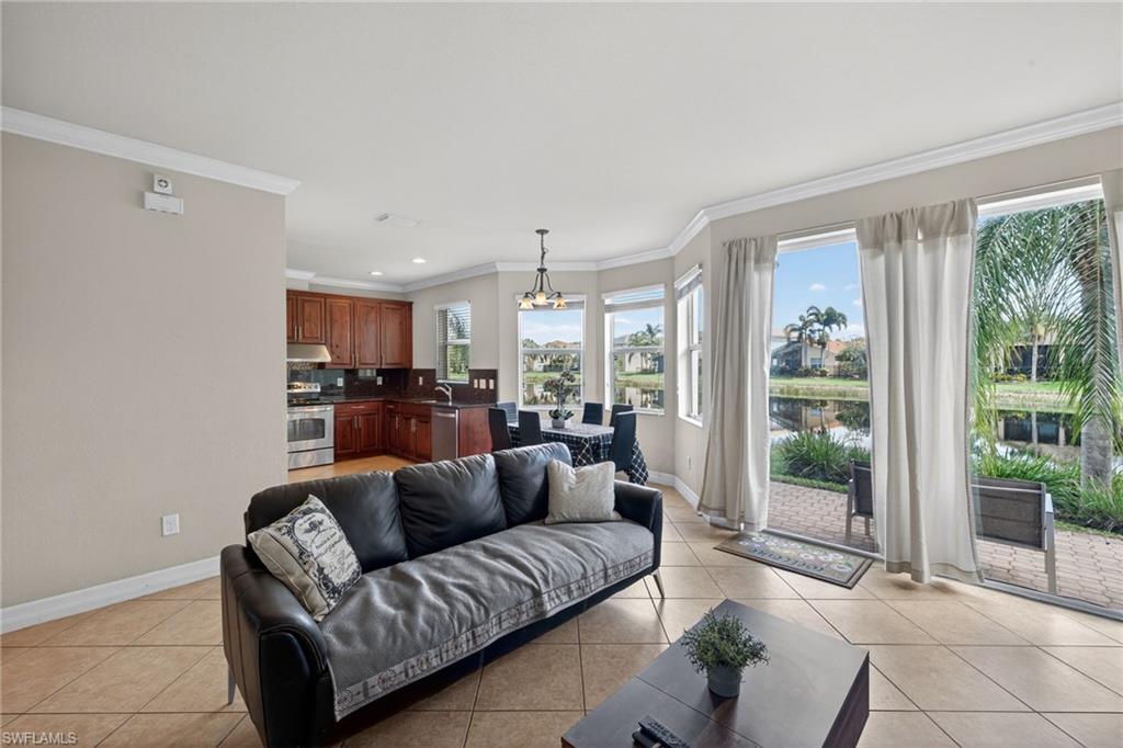 BOTANICA LAKES - Residential