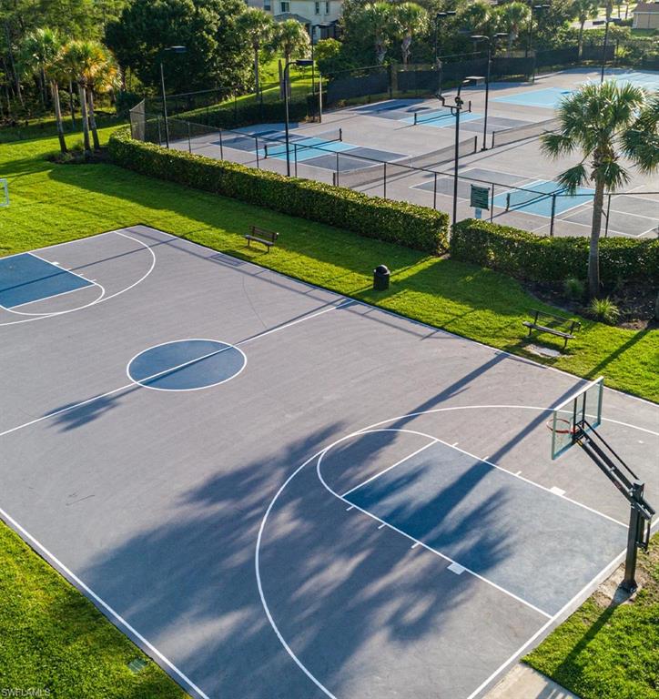 BOTANICA LAKES - Residential