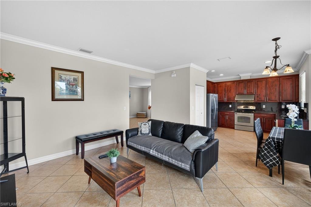 BOTANICA LAKES - Residential