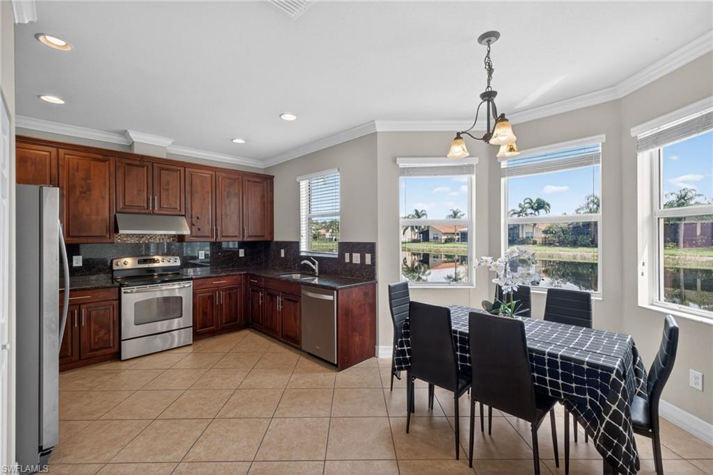 BOTANICA LAKES - Residential