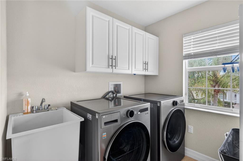 BOTANICA LAKES - Residential