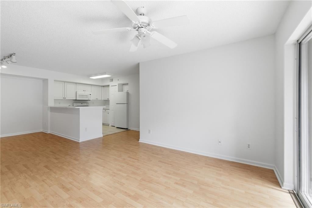THE ENCLAVE AT NAPLES - Residential