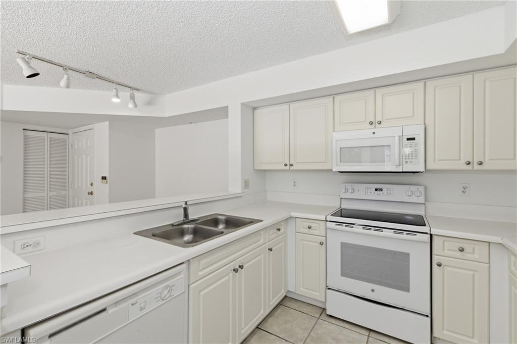 THE ENCLAVE AT NAPLES - Residential