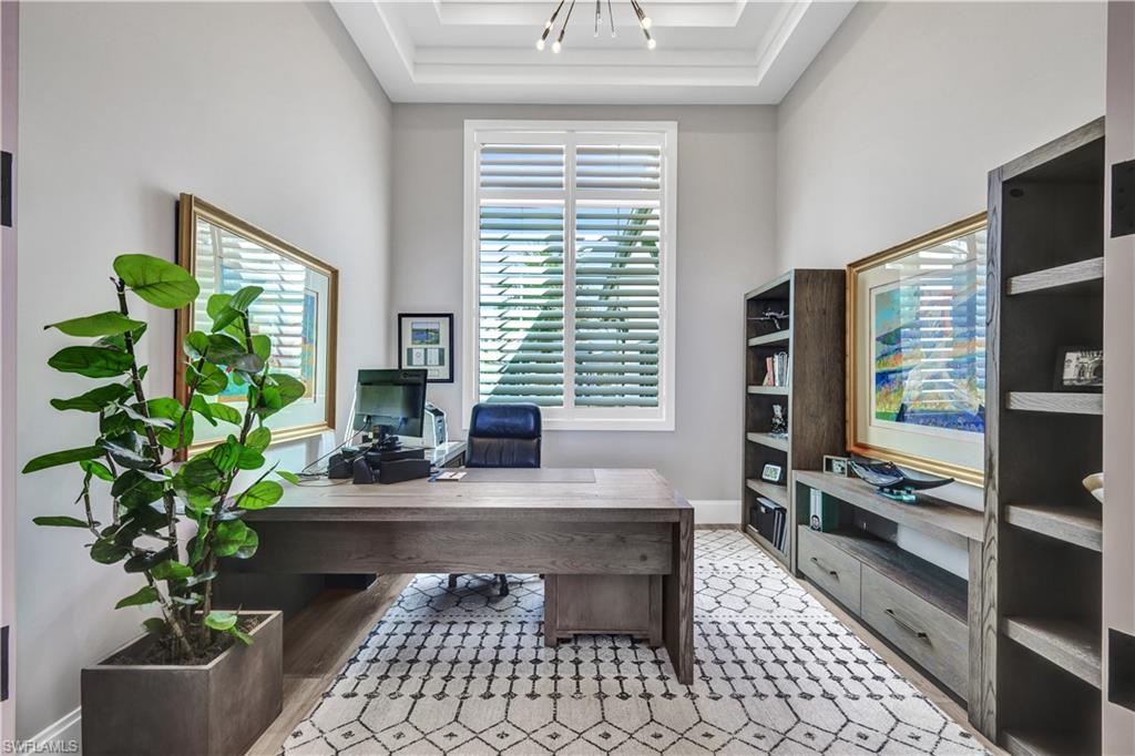 ESPLANADE LAKE CLUB - Residential