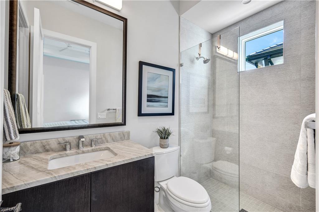 ESPLANADE LAKE CLUB - Residential