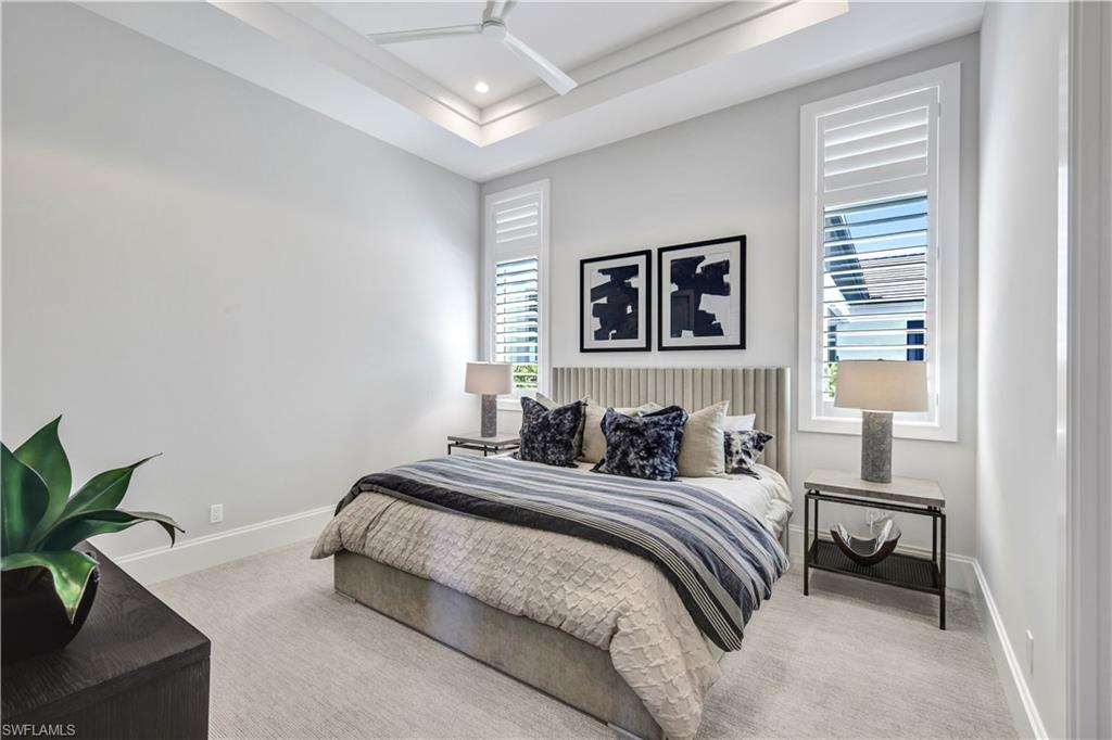 ESPLANADE LAKE CLUB - Residential