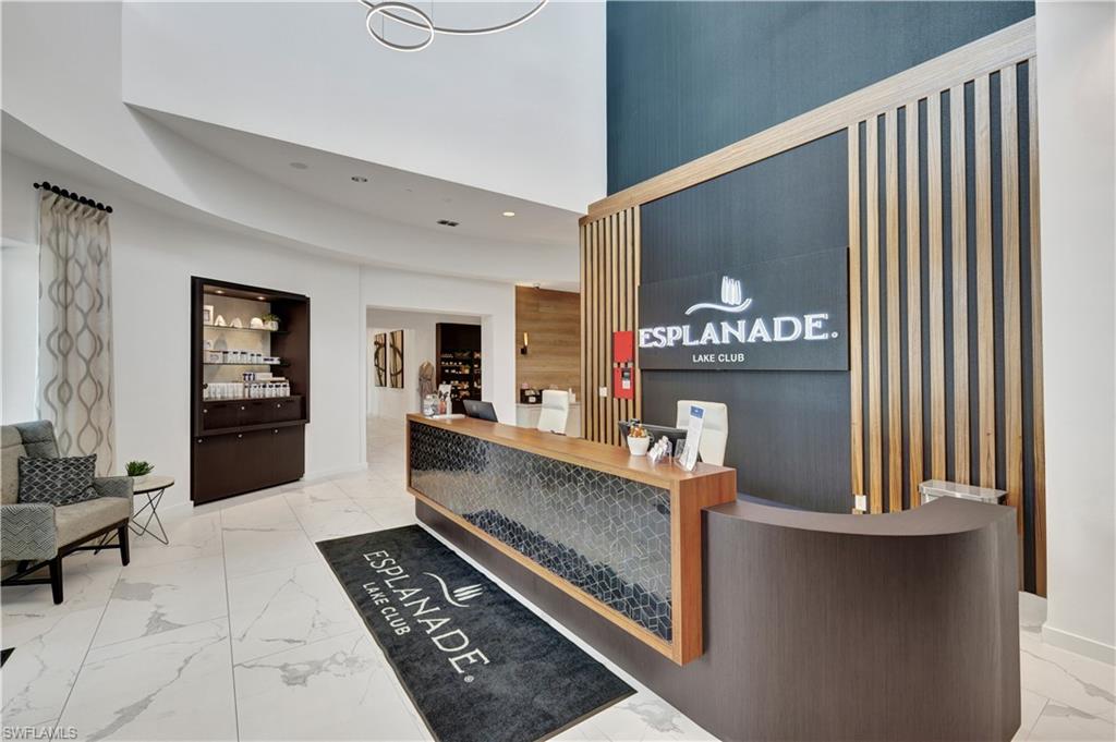ESPLANADE LAKE CLUB - Residential