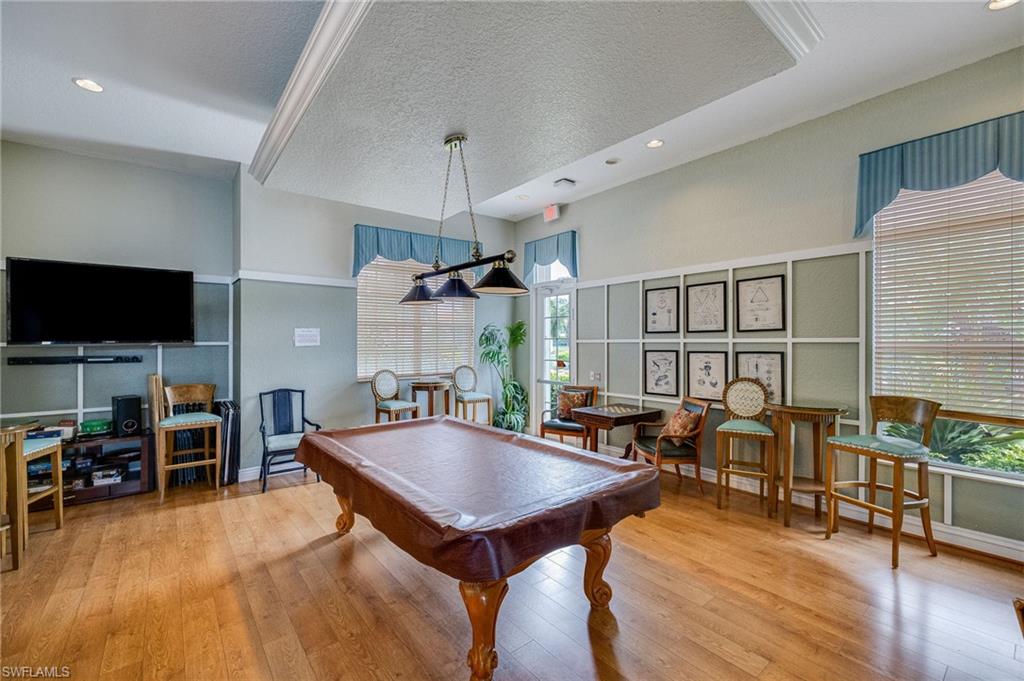 MONTEREY - Residential