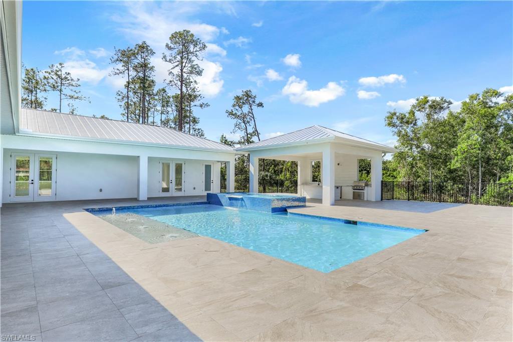 LOGAN WOODS - Residential