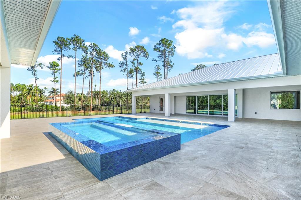 LOGAN WOODS - Residential