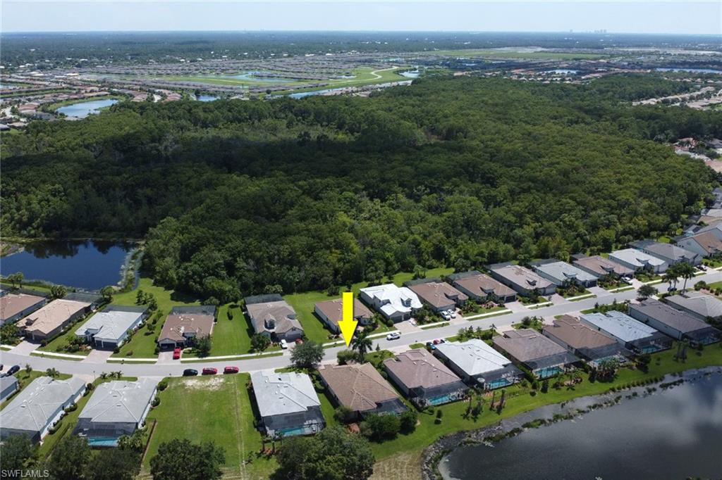 COUNTRY CLUB - Residential