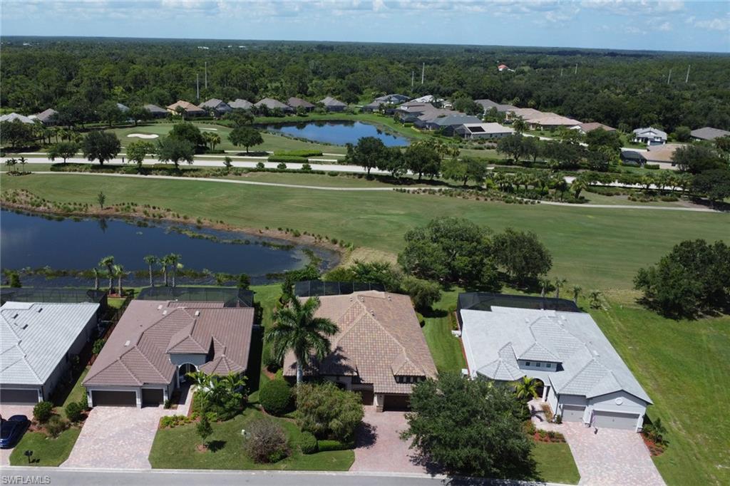 COUNTRY CLUB - Residential