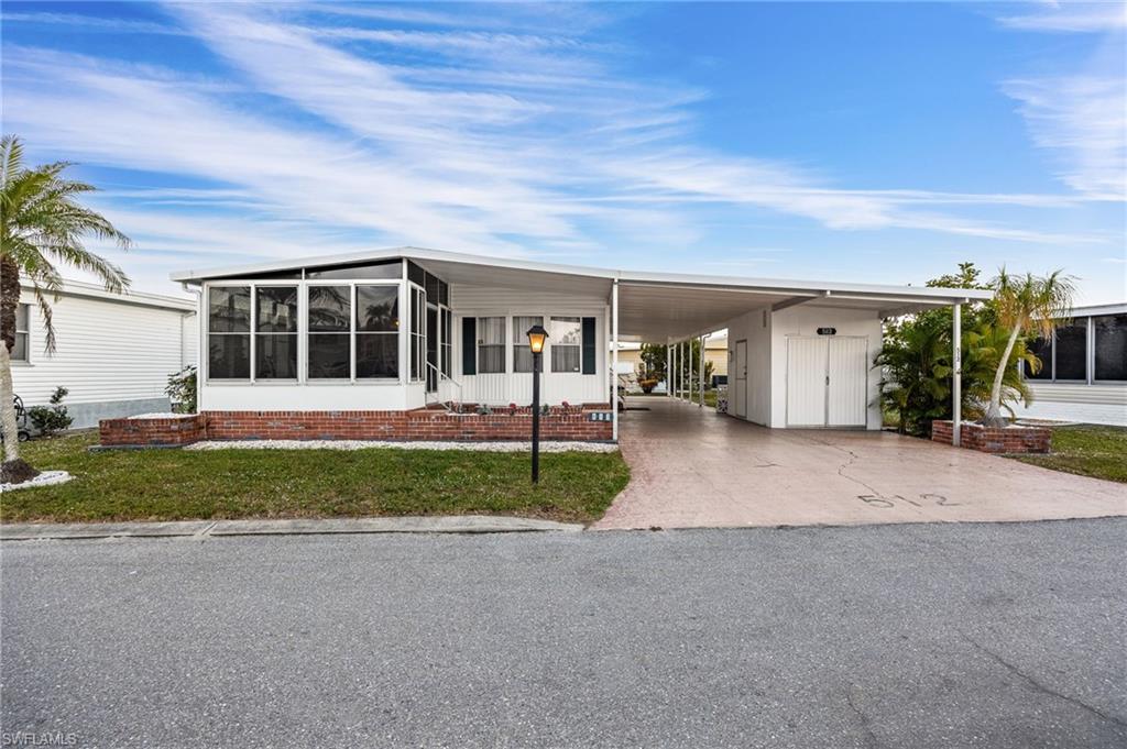 SIX LAKES COUNTRY CLUB - Residential