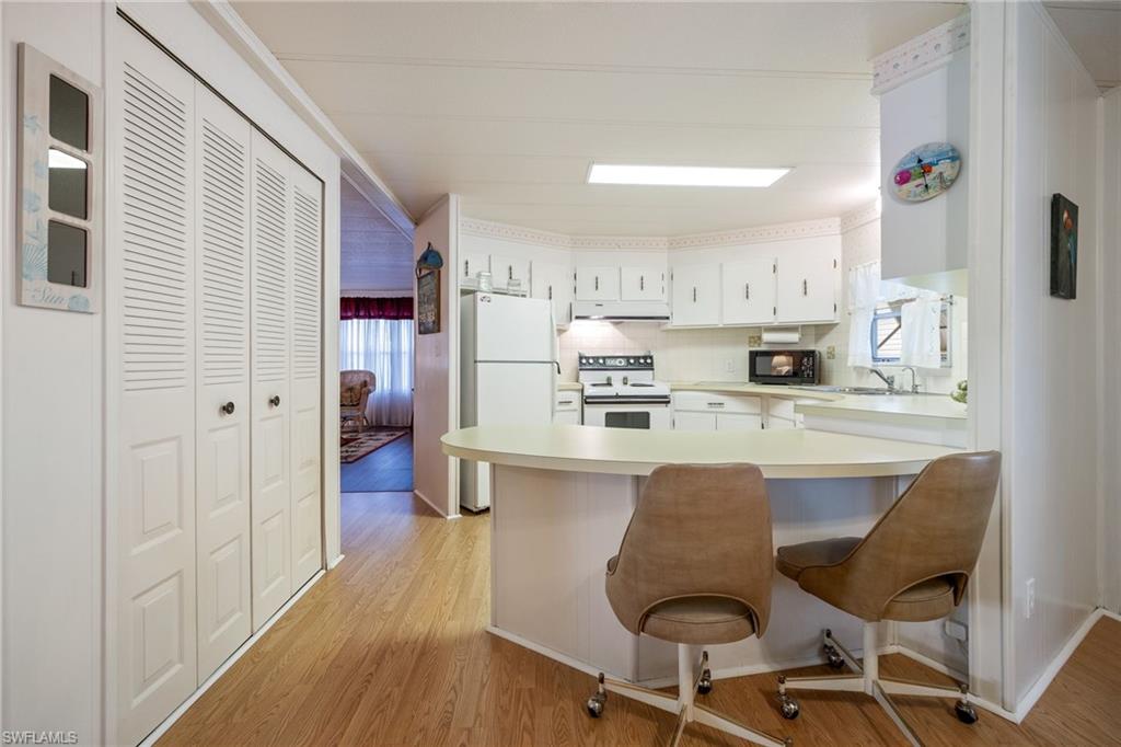 SIX LAKES COUNTRY CLUB - Residential