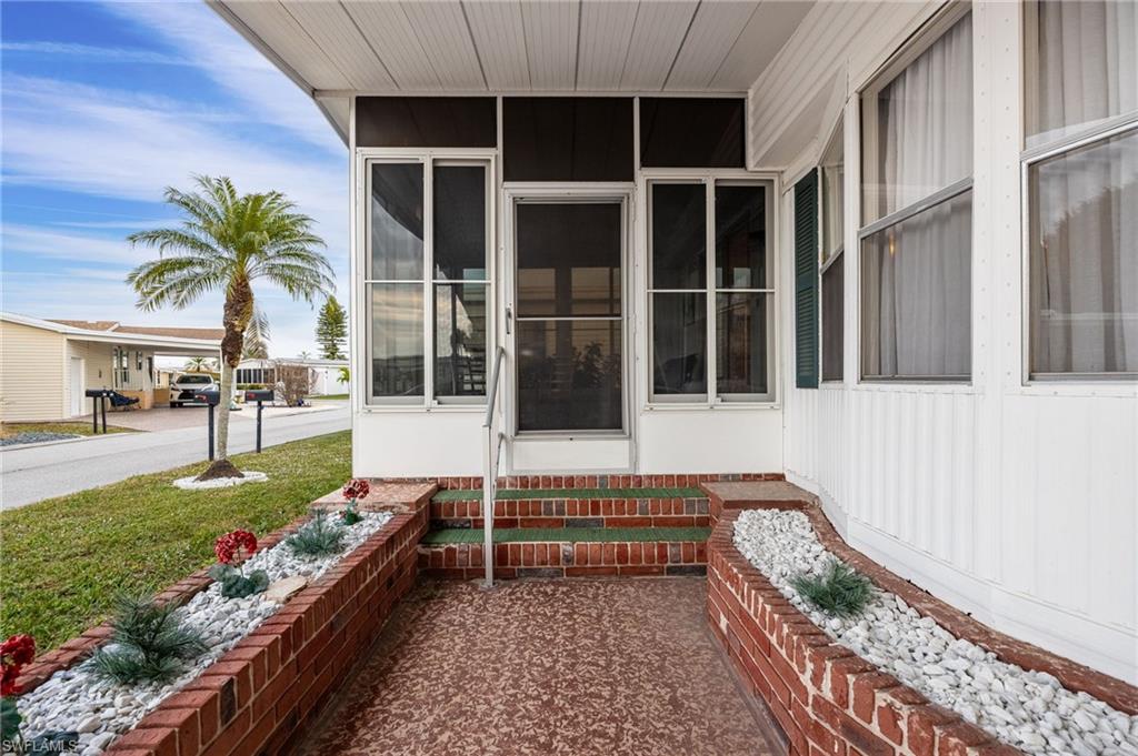 SIX LAKES COUNTRY CLUB - Residential