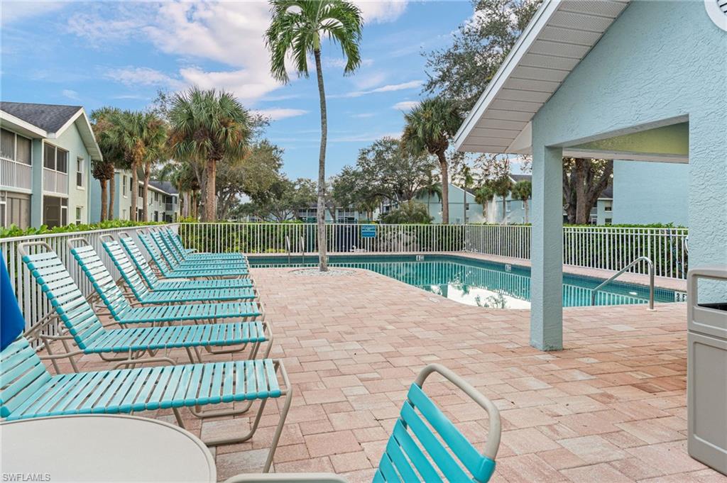 PIPERS POINTE - Residential