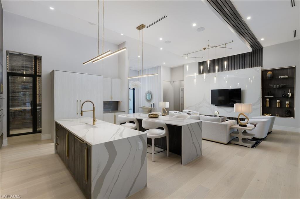 SAN LORENZO - Residential