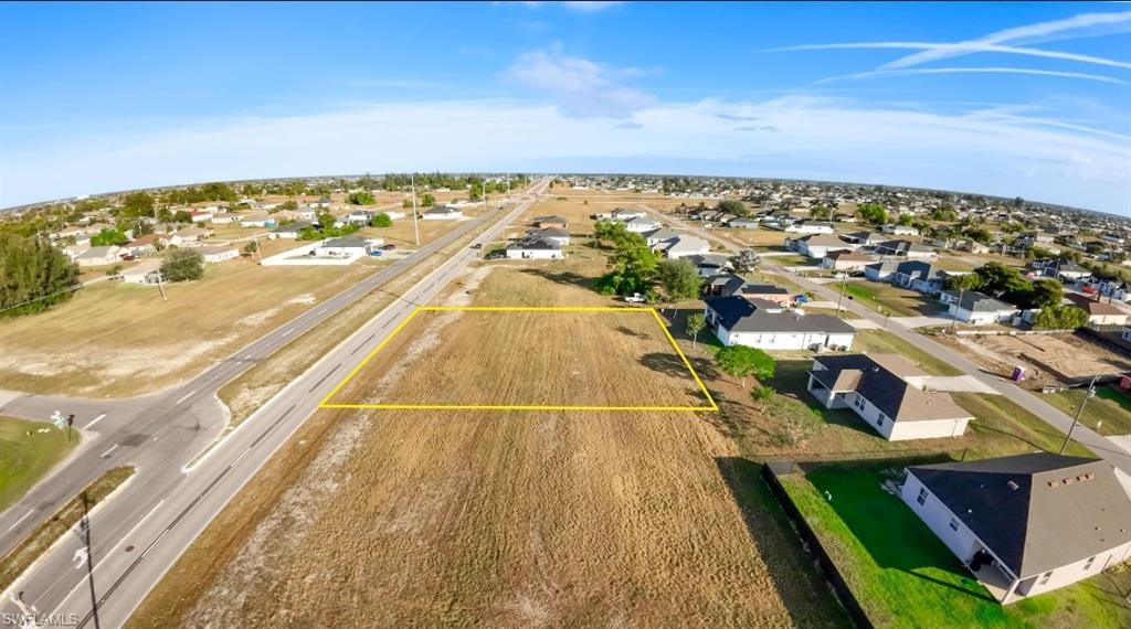 CAPE CORAL - Land