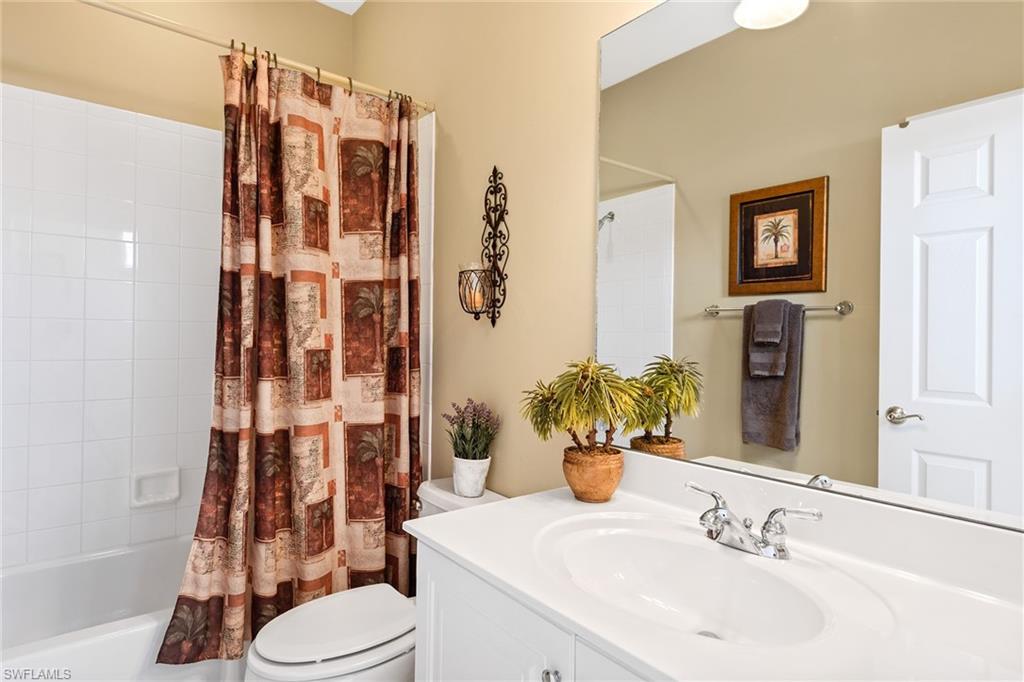 HAWK'S NEST - Residential