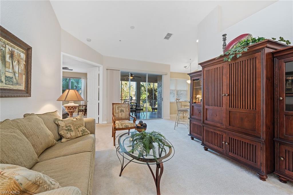 HAWK'S NEST - Residential