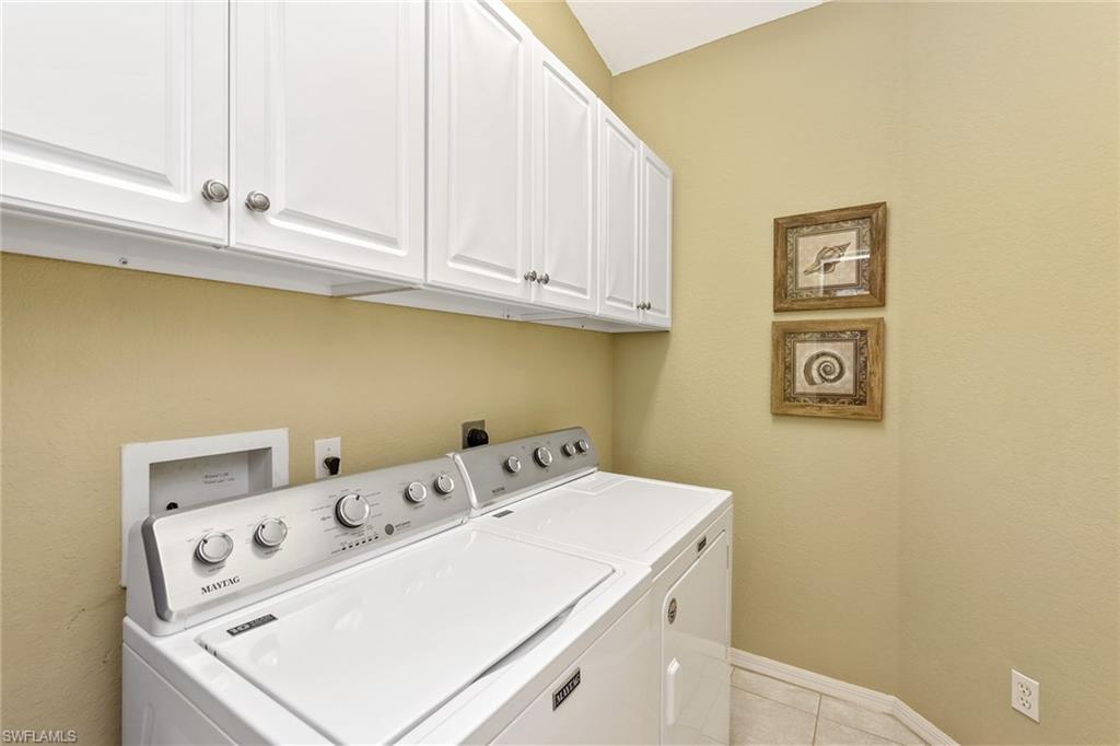 HAWK'S NEST - Residential