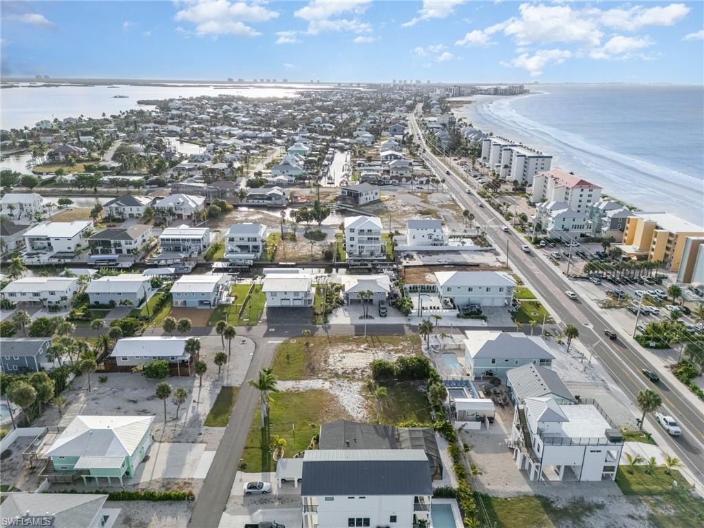 HOLIDAY SHORES - Land