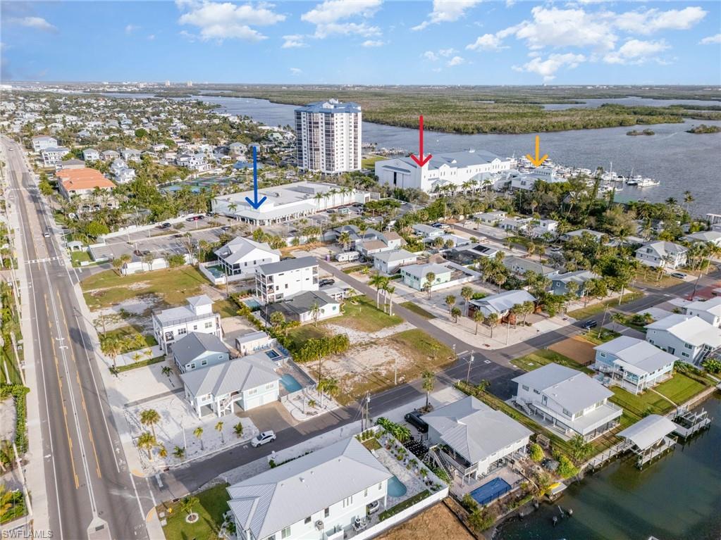 HOLIDAY SHORES - Land