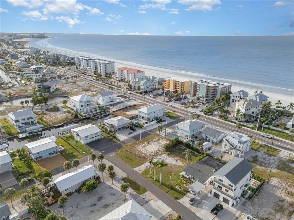 HOLIDAY SHORES - Land