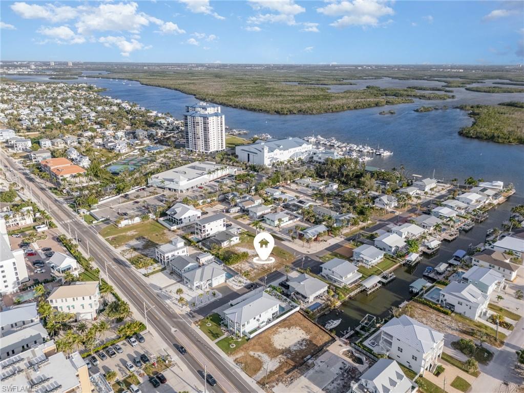 HOLIDAY SHORES - Land