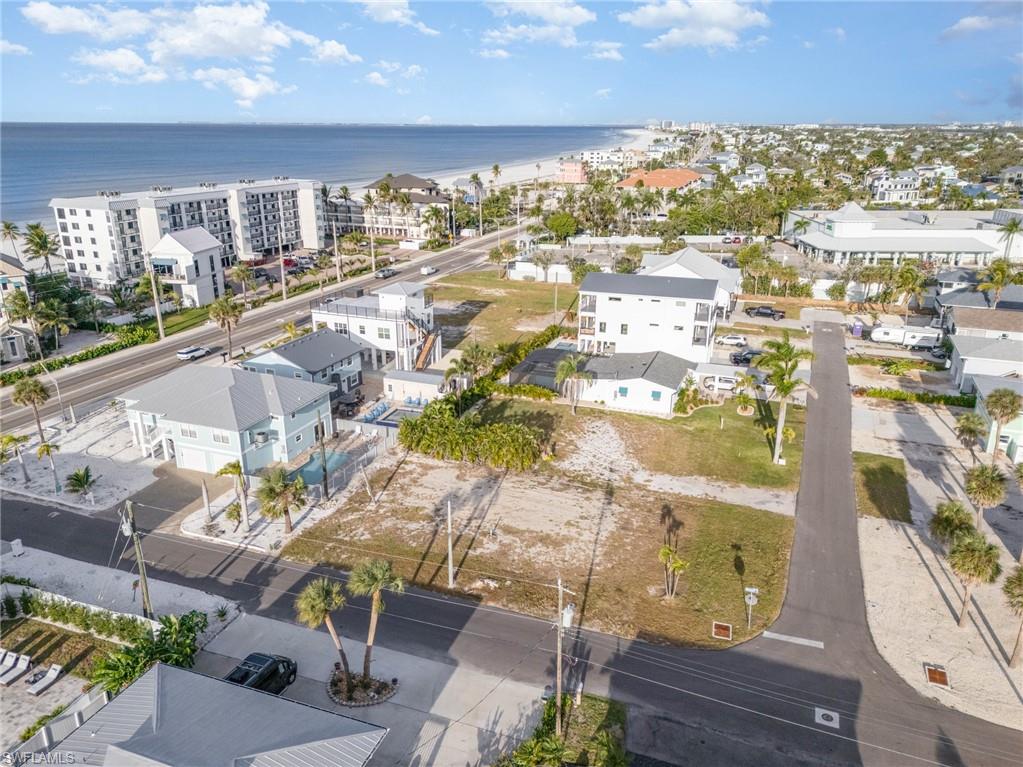 HOLIDAY SHORES - Land