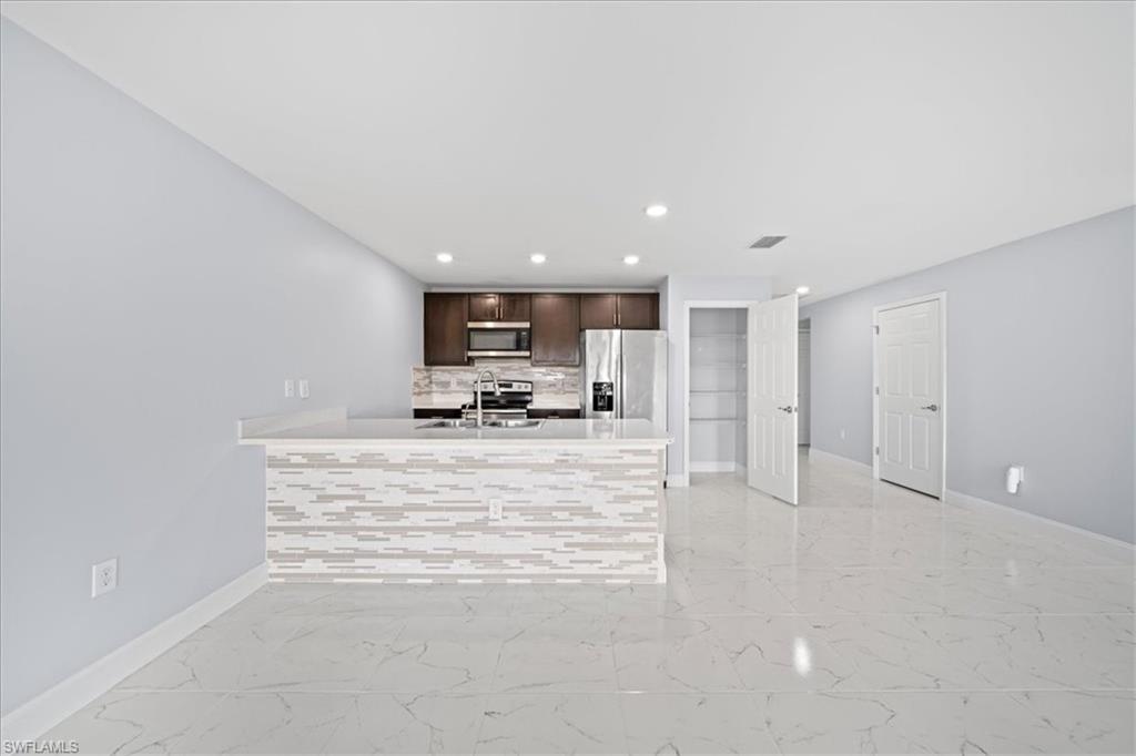 MARBLEBROOK - Residential