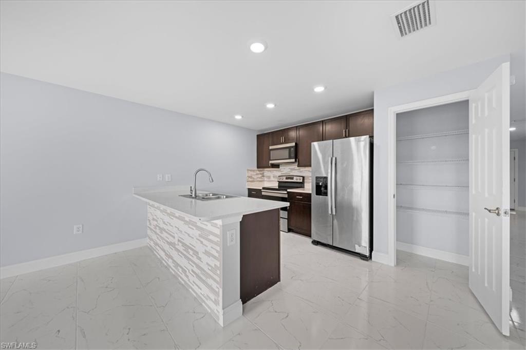 MARBLEBROOK - Residential