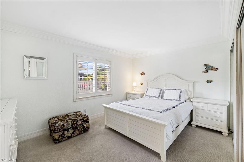 CASTLETON GARDENS - Residential