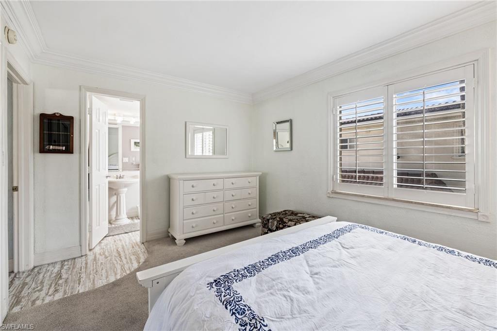 CASTLETON GARDENS - Residential